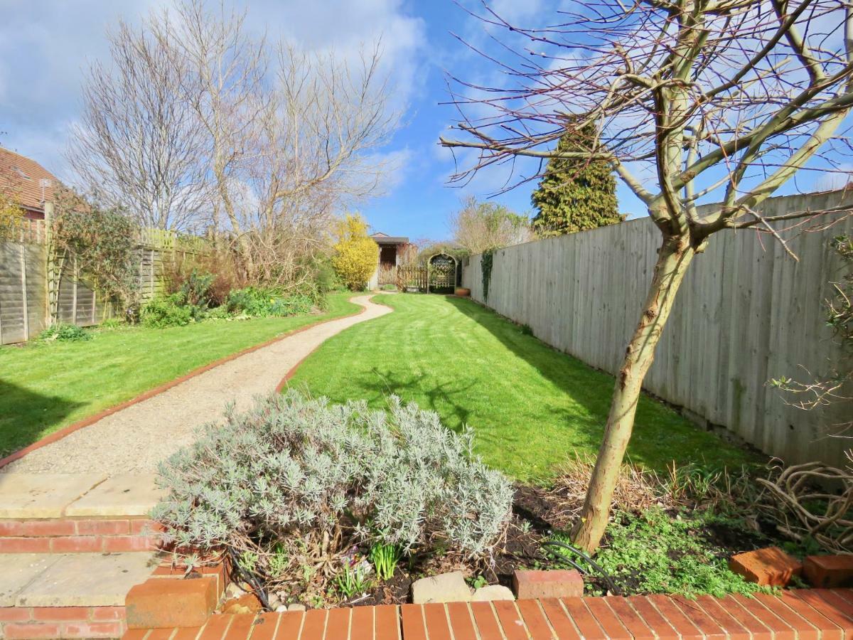 Lyndale House - Exclusive Use, Self Catering, Fpventures Stroud Villa Stroud  Luaran gambar